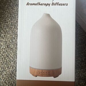 Aromatherapy Diffuser in Cream and Brown